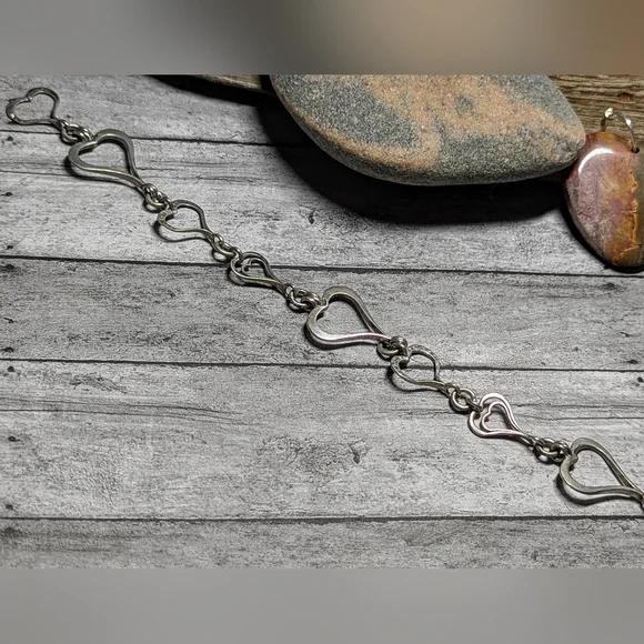 Sipada Retired "Spread Love" Oxidized Sterling Silver .925 Signed Heart Bracelet - Picture 2 of 8